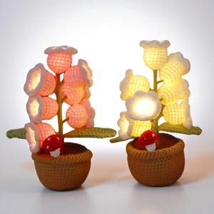 Crochet Lily of the Valley Night Light – Potted Flower Lamp – Handmade Home Decor – Gift for Her – Floral Table Light – Xmas Gift