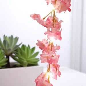 桜のフェアリーライト 2m 20LED | 寝室、結婚式、パーティー、保育園、壁飾り、美しい部屋の照明に最適なピンクのストリングライト