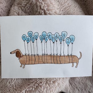 Cartão de aniversário em aquarela feito à mão para amantes de Dachshund