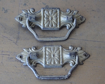 Vintage Drawer Pulls, Vintage Cast Brass Drawer Pull, Brass Drawer Pull, Set of Vintage Drawer Pulls, Vintage Hardware Restoration