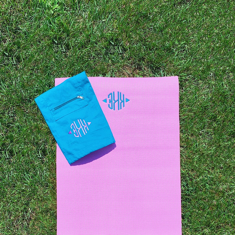 Custom Embroidered Yoga Mat, custom yoga mat, personalized gift, yoga gift, health and fitness Bild 3