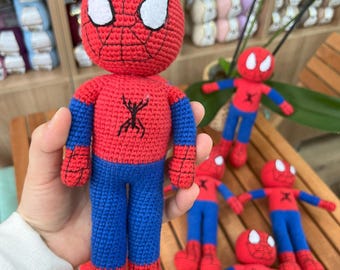 Handgemaakte amigurumi spider man gehaakte superheld speelgoed kinderen verjaardagscadeau decor kinderkamer
