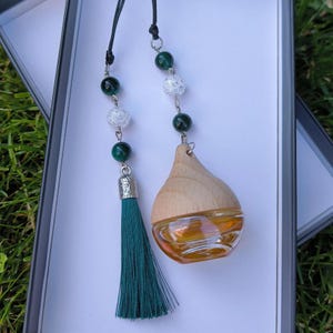 Deodorante per auto fatto a mano • Deodorante per auto in legno e vetro da 7 ml • Ciondolo da appendere con aromaterapia e perline di cristallo verde