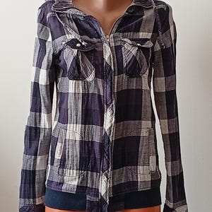 S/M | Vintage Y2K Kapuzen Flanell Blaues Hemd | Grunge Flanell Kariertes Hemd | Roll-Up-Langarm-Flanellhemd | Damengröße: S / M
