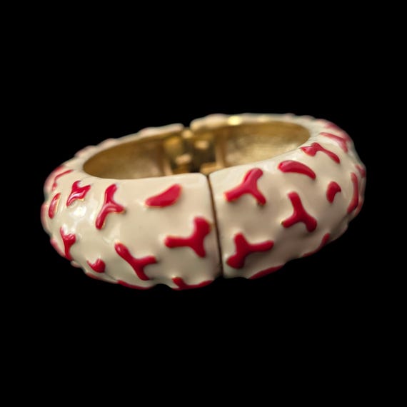 KJL Enamel Coral Motif Bracelet - image 6