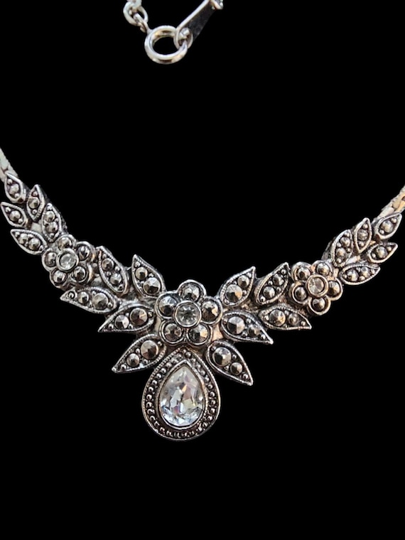 Avon Rhinestone Teardrop Necklace