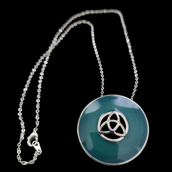 Silver Spirit Green Celtic Knot Pendant Necklace