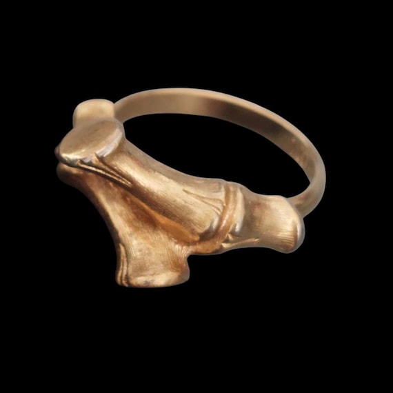 Sarah Coventry Bamboo Bypass Ring