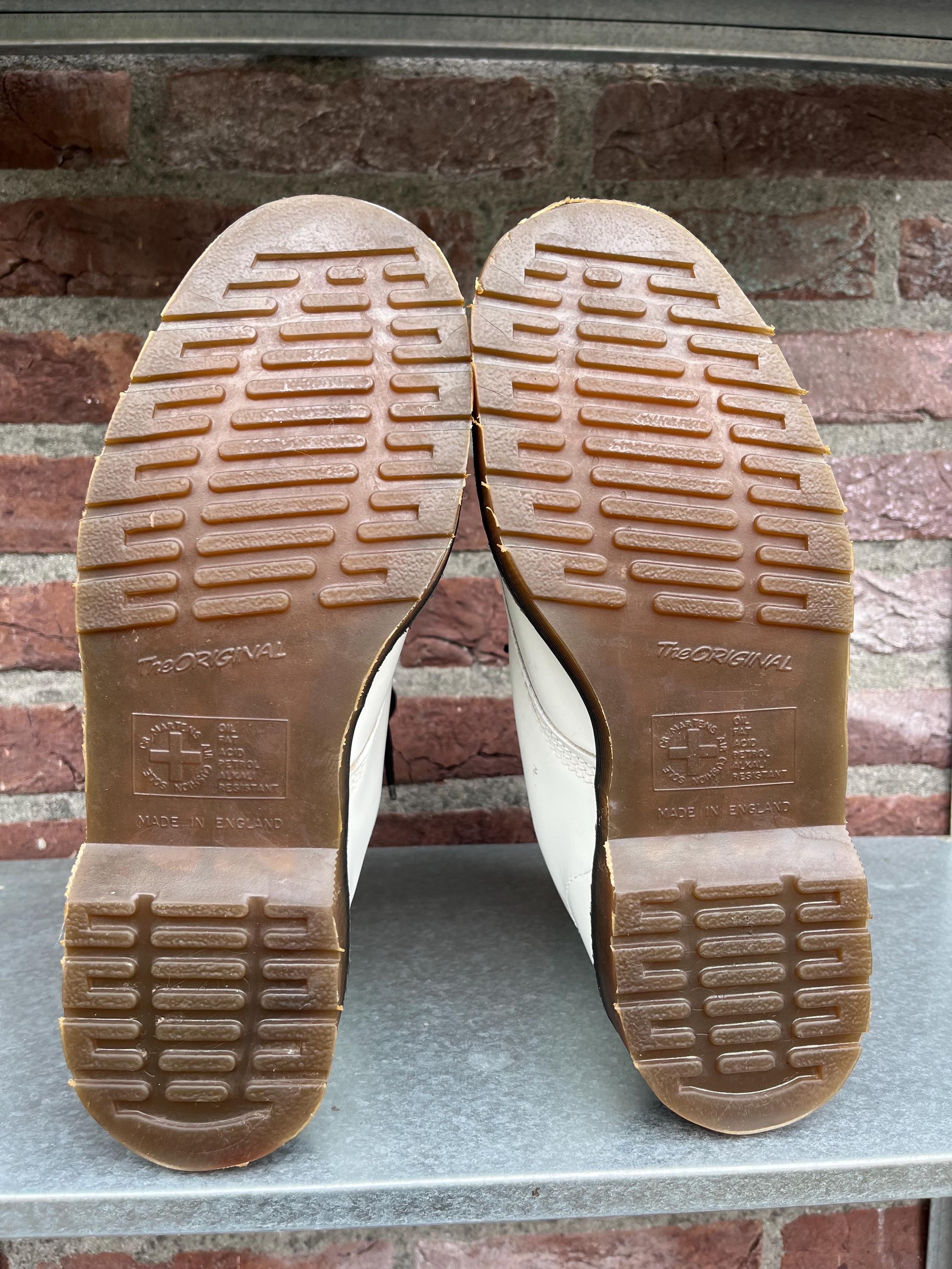 Vintage Dr. Martens 1460 MIE White Stitch - Made in England - Uk 7 