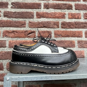 Dr martens 3989 vintage made in england brogue shoes - Etsy 日本