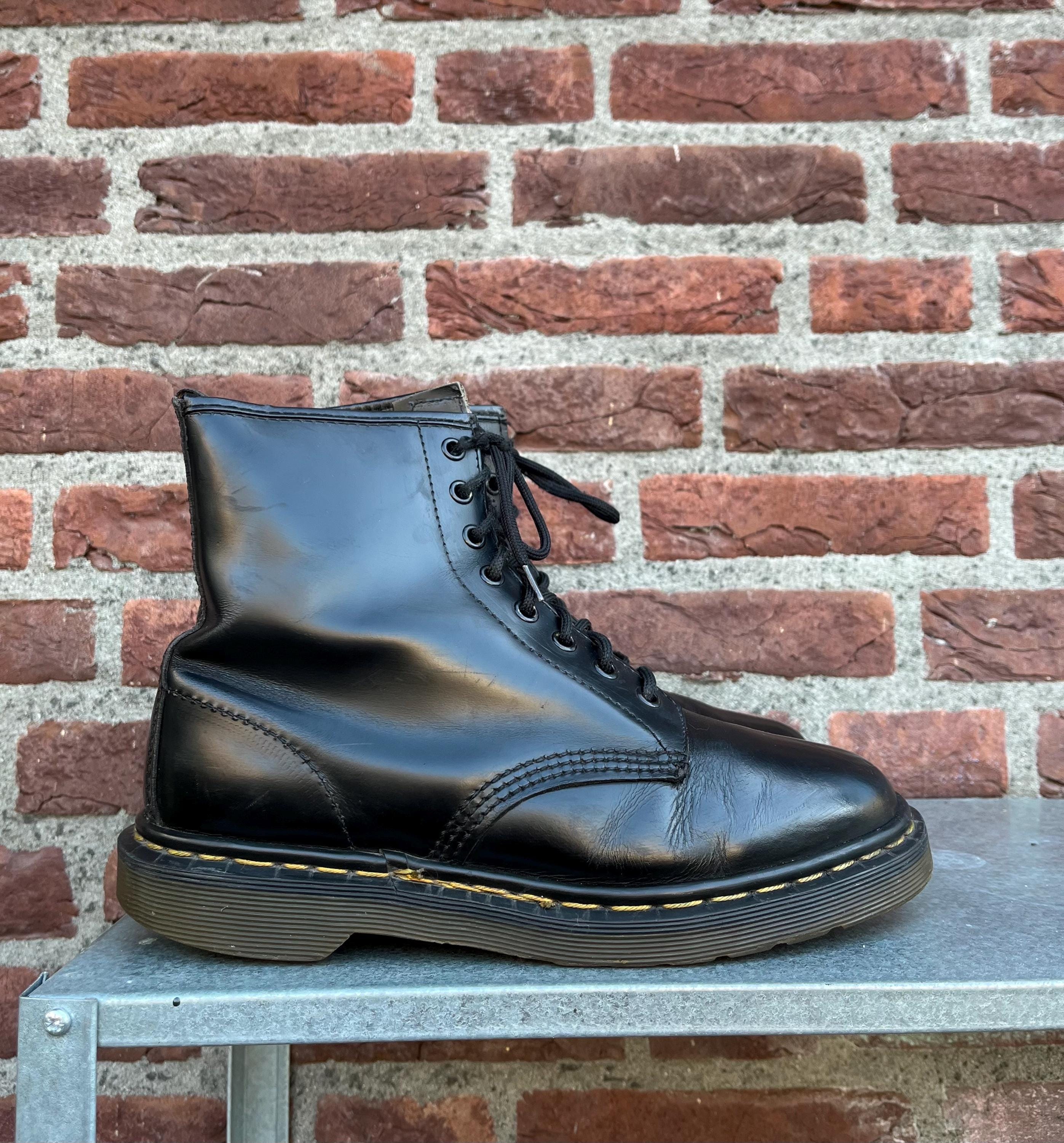 Dr.Martens MIE VINTAGE 1460 英国製 8ホール UK3 Dr. Martens 1460 MIE Vintage - Made in England - 90's - Size Uk