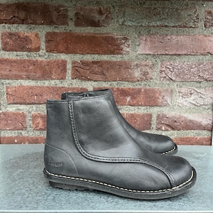 SAMPLE - Dr. Martens vintage ankle boots - Size Uk 4/ Eu 37