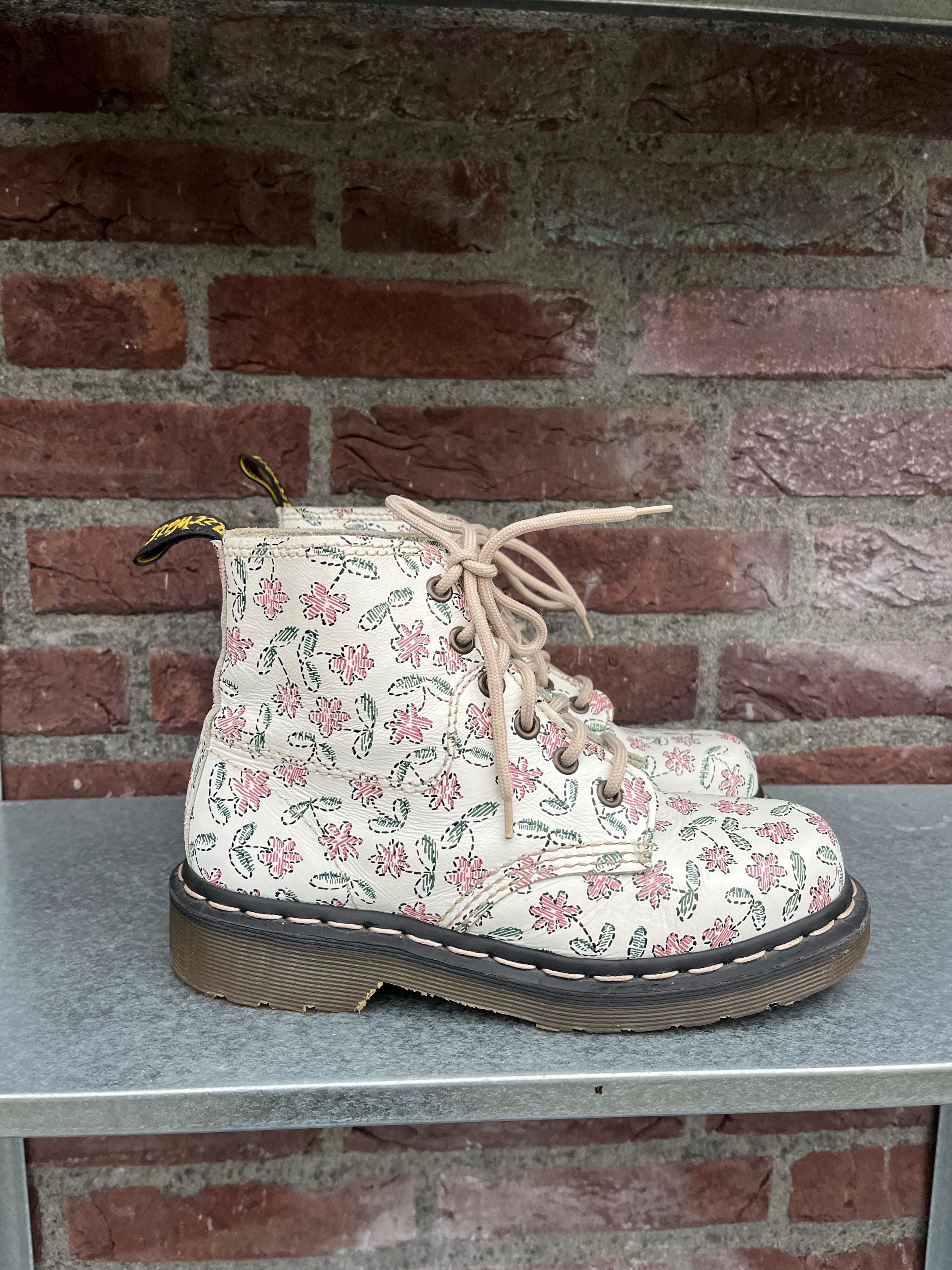 Floral Dr Martens