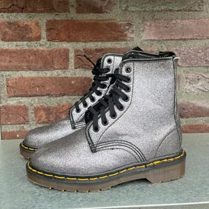 Vintage Doc Martens Gray Boots - Etsy display picture 2