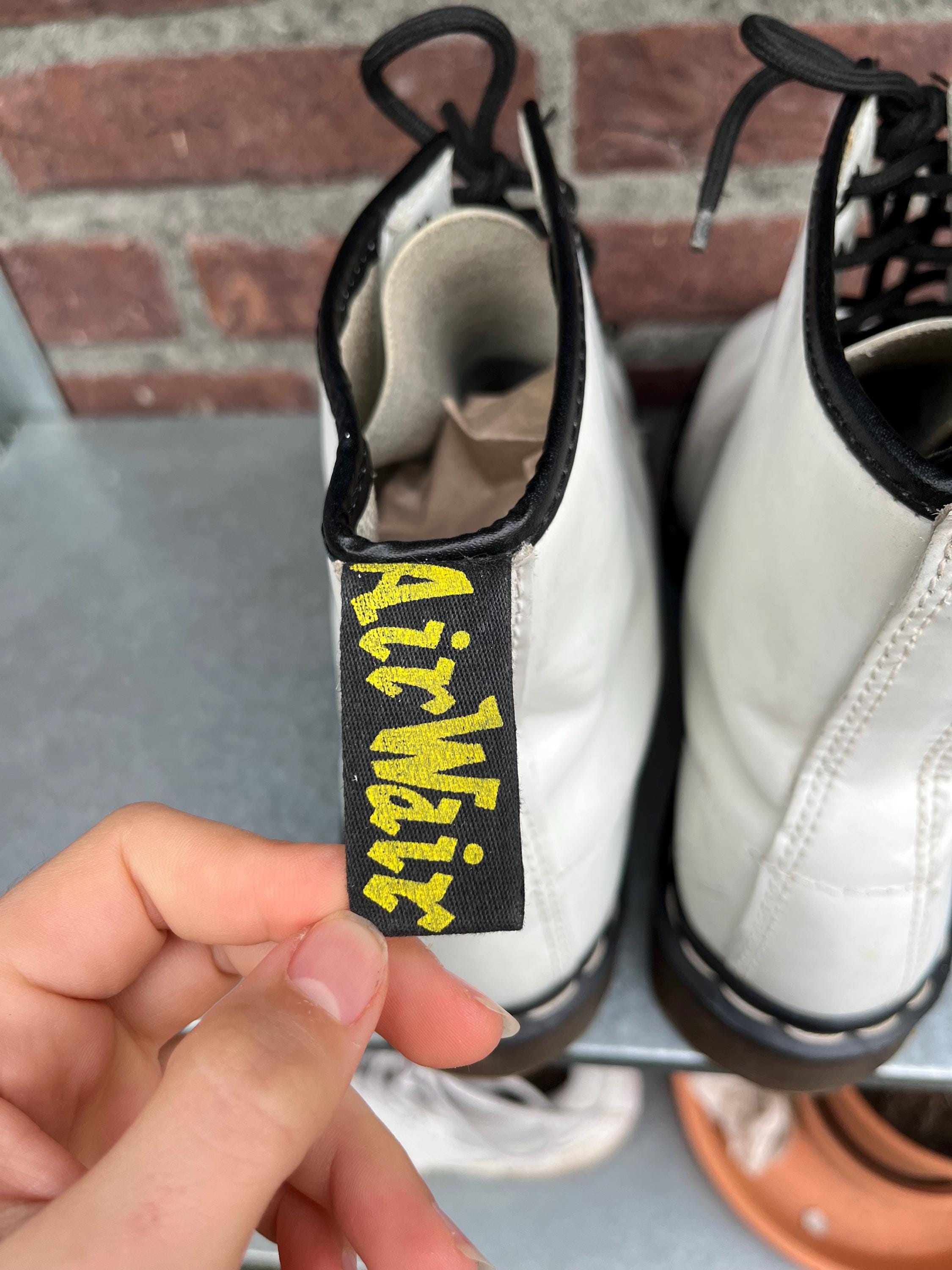 Vintage Dr. Martens 1460 MIE White Stitch - Made in England - Uk 7 