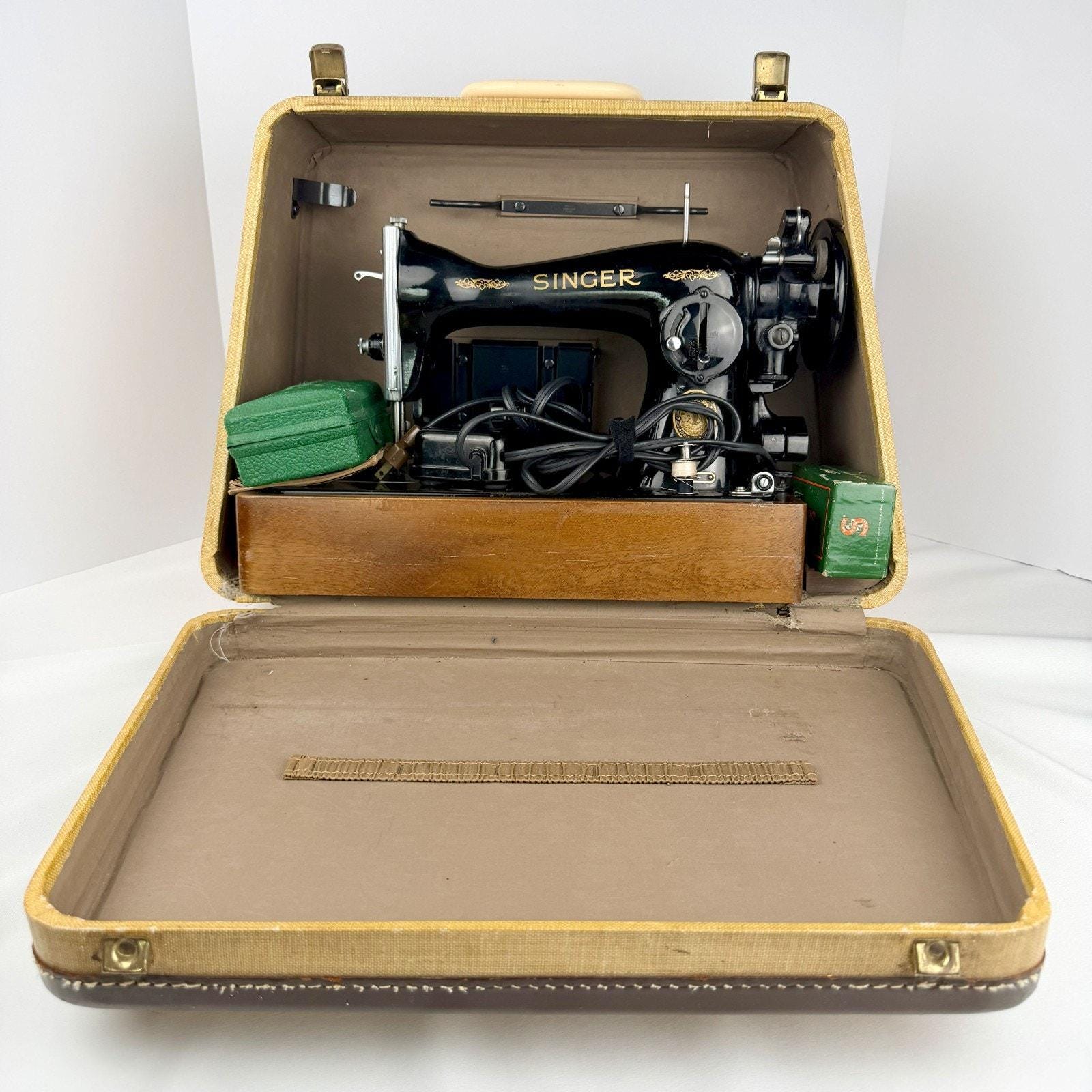 Singer 15-91 Sewing Machine Electric 1956 With Case Pedal Accessories ...