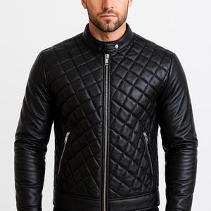 Men&#39;s Quilted Biker Jacket: Distressed Leather Motorcycle Riding Coat