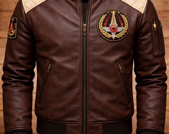 Braune Bomberjacke in Lederoptik, gestickte Patches, vom Militär inspirierte Oberbekleidung