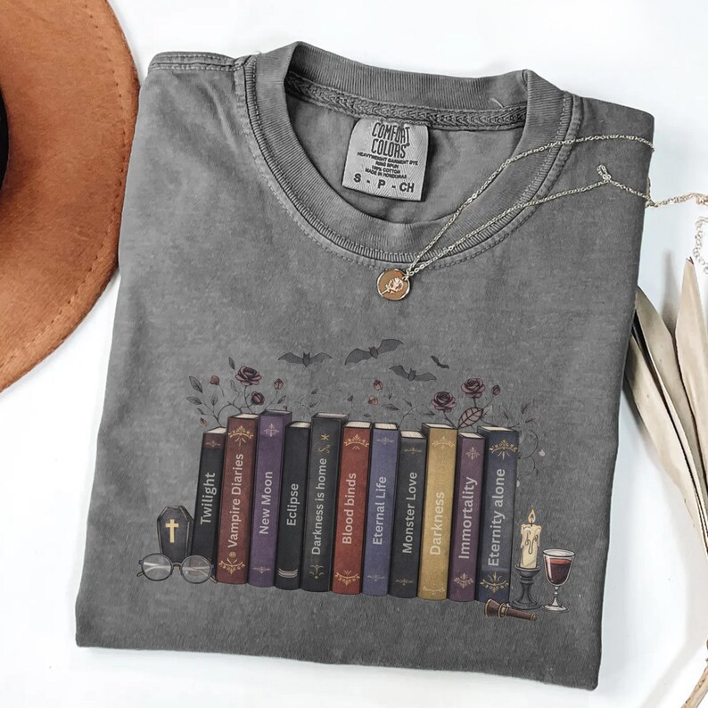 Retro Vampire Shirt, Twilight Fans Tee, Vampires Wolves Romance Shirt, Vintage Book Movie TShirt image 6