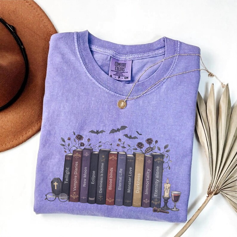 Retro Vampire Shirt, Twilight Fans Tee, Vampires Wolves Romance Shirt, Vintage Book Movie TShirt image 3