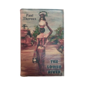 The Lower River van Paul Theroux - met leer bedekt, houten hardback boek, gepersonaliseerd geschenk in beperkte oplage