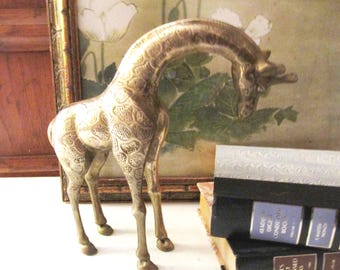Brass Giraffe Figurine, Boho Brass Decor, Giraffe Figurine, Bookcase Decor, Nursery Room Decor