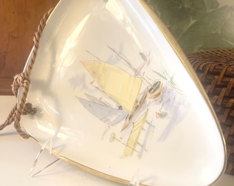 VINTAGE WALL GALLERY