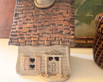 Vintage Wendy Meadows "Potpourri" Collection, Mini Pottery House, Potpourri Holder, Cottage Core, Village House, Hearts and Roses Pottery