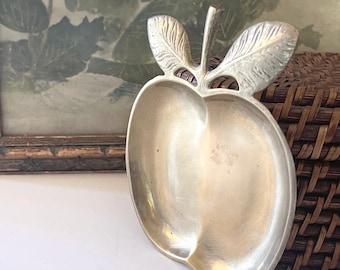 Vintage Apple Brass Pocket Change Tray, Round Trinket Tray, Valet Tray, Brass Decor,  Brass Catchall, Home Office Decor