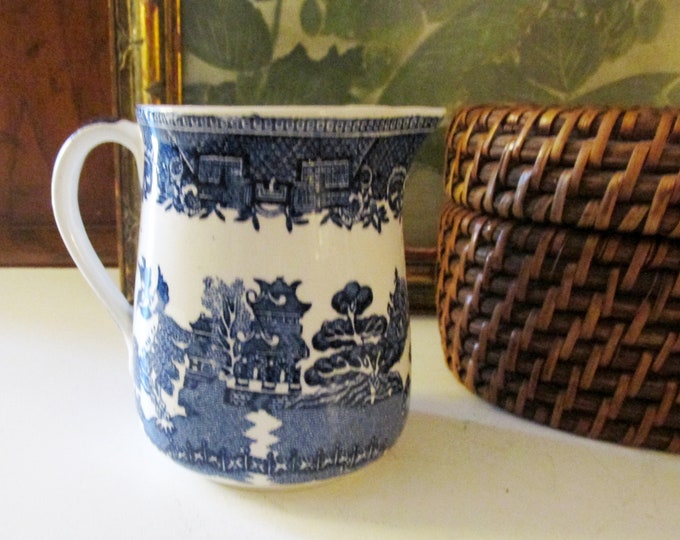 Ireland Made blue Willow Creamer, Arklow Classic, Irish Pottery