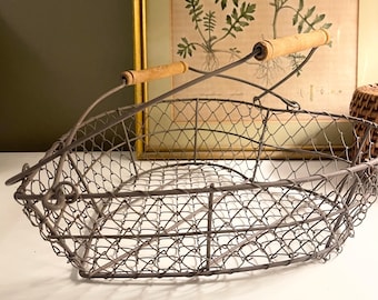 VINTAGE SILVER DECOR