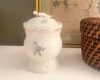VINTAGE GIFTS