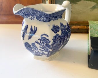 Vintage Wood & Sons English Small Creamer, Blue Willow, Personal Tea Creamer, English Cottage China