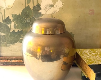 Vintage Brass Ginger Jar, Hollywood Regency Coffee Table Decor, Mantel Decor, Brass Urn