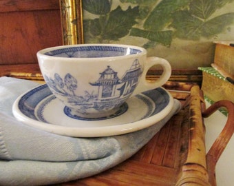 Vintage "Canton" by Syracuse China Teacup and Saucer, USA, 1960's Pagoda Blue and White Chinoiserie Teacup, Restaurantware Chinoiserie Chic