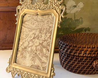 Vintage Regal Brass Photo Frame, Vanity Table Decor, Menu Stand, Grandmillennial Decor, Prince of Wales Feather Design