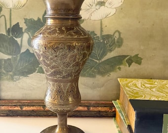 Vintage India Brass Etched Vase, Boho Brass Decor, Trumpet Style Vase, Hollywood Regency, India Vase