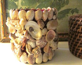 Vintage Sea Shell Encrusted Container, Beach Coastal House Decor, Grandmillennial Gift