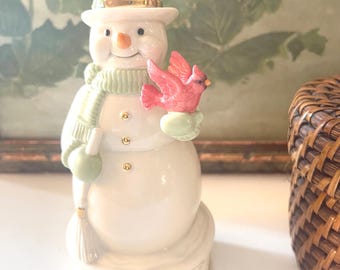 Lenox Musical Snowman Figurine, "Wonderland Wishes", Snowman and Cardinal, Christmas Gift, We Wish You A Merry Christmas