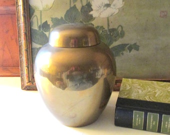 Vintage Brass Ginger Jar, Hollywood Regency Brass Decor, Mantel Decor, Grandmillennial, Chinoiserie Chic