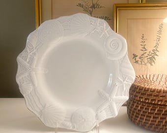 GILDED ENTERTAINING