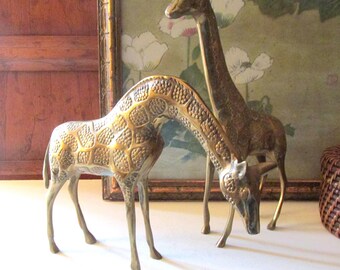 Large Vintage Brass Giraffes, Gold Giraffe Pair, Mantel Decor, Hollywood Regency, Tall Giraffes, Brass Animals, Boho Brass Decor