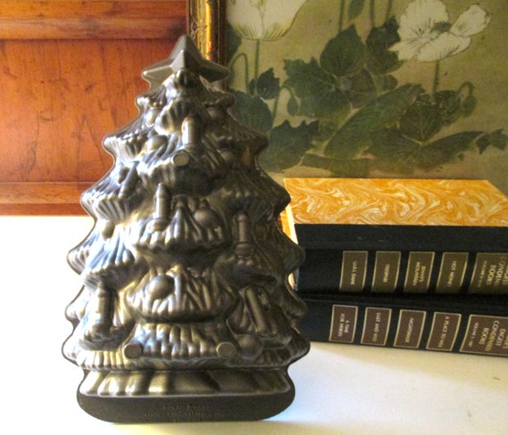Christmas Tree Nordic Ware Pan Vintage Holiday Pan Non Stick