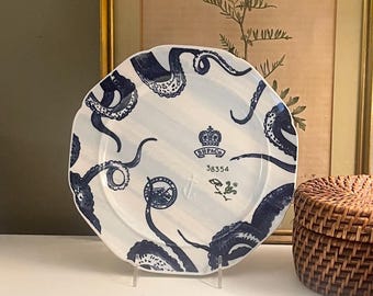 BLUE & WHITE
