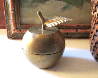 Vintage Brass Apple Trinket Box, Cottage Chic, Farmhouse Chic Fruit, Brass Trinket Box, Home Office Decor