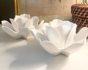 Two’s Company White Lotus Flower Tealight Holders, Cottage Core