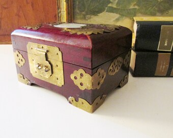 Vintage Oriental Box, Chinoiserie Jewelry Box, Chinese Wooden Box with Embeded Jade