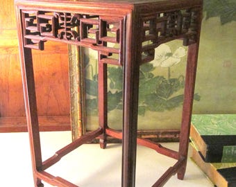 Vintage Chinese Accent Stand with Oriental Motifs, Slim Ming Style Legs, Wood Plant Stand, Chinoiserie Decor
