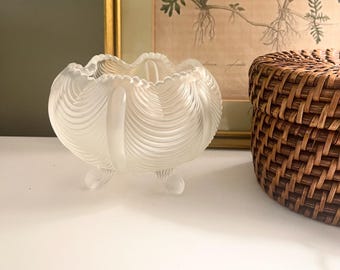 MIDCENTURY/MODERN