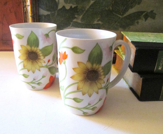 Vintage Pair of Fitz and Floyd Mugs, petite Fleur Floral Coffee or Tea Mugs,  Sunflower on Vines 